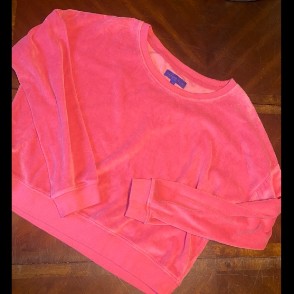 Aeropostale Women's Bright Pink Crewneck Sweatshirt